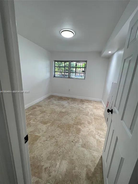 Foto del edificio - 1478 NW 1st St