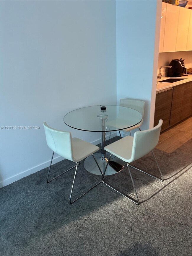 Foto del edificio - 1100S S Miami Ave