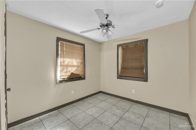 Foto del edificio - 440 W Siesta St