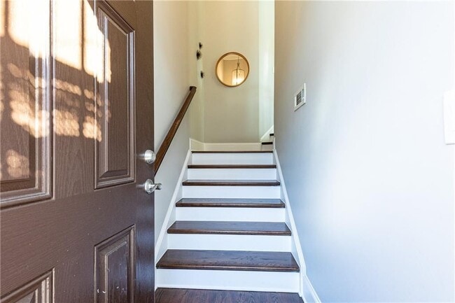 Foto del edificio - 3130 Chestnut Woods Dr