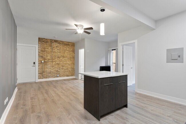 Foto del edificio - 1651 W Jonquil Terrace