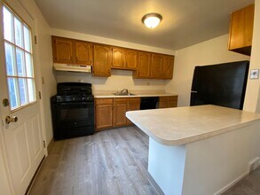 Building Photo - 378 Chapel Pl