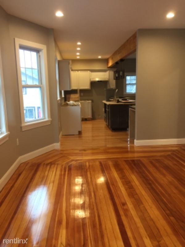 Building Photo - 3 br, 2 bath Apartment - 262 Cypress St