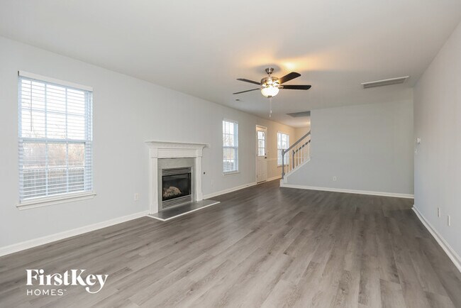 Foto del edificio - 2260 Hayward Ln