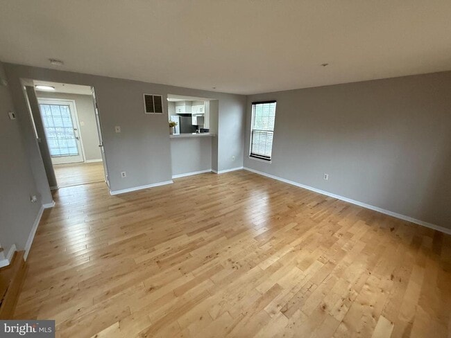 Foto del edificio - 8916 Pembrook Woods