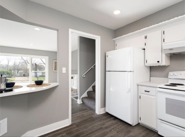 Foto del edificio - 4248 Regent Ave N