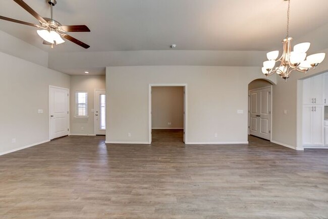 Foto del edificio - 3/2/2 Patio Home! Lawncare included. Move ...
