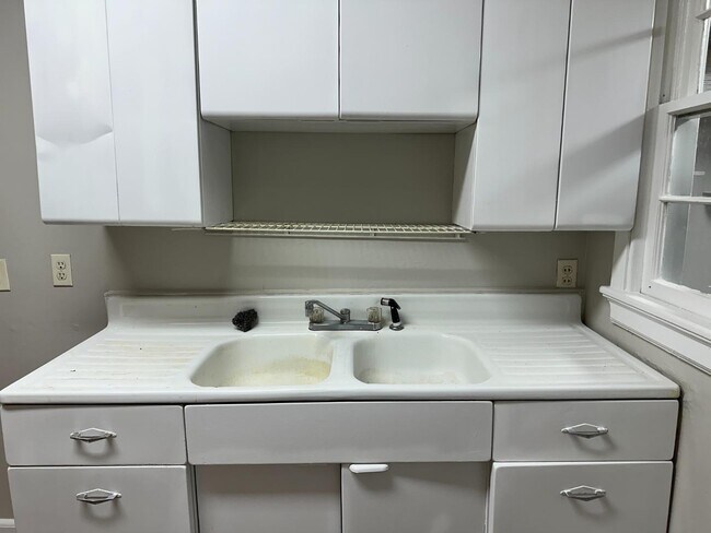 Foto del edificio - 1348 Springer St