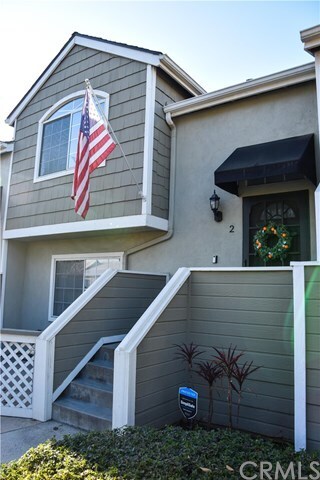 Foto del edificio - 1110 E Almond Ave