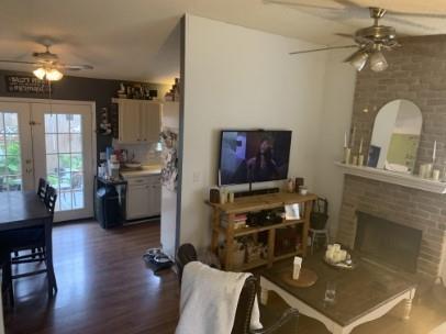 Foto del edificio - 8001 Clydesdale Dr