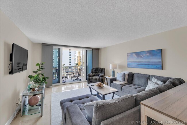 Foto del edificio - 1370 S Ocean Blvd