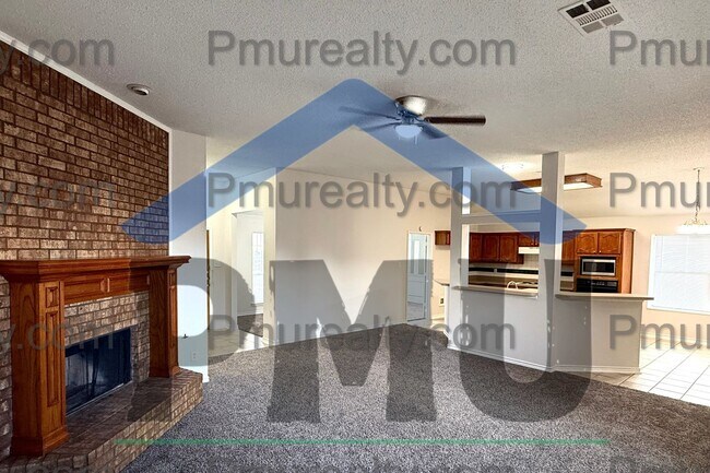 Building Photo - AVAILABLE NOW!!! Beautiful 3-Bedroom, 2-Ba...