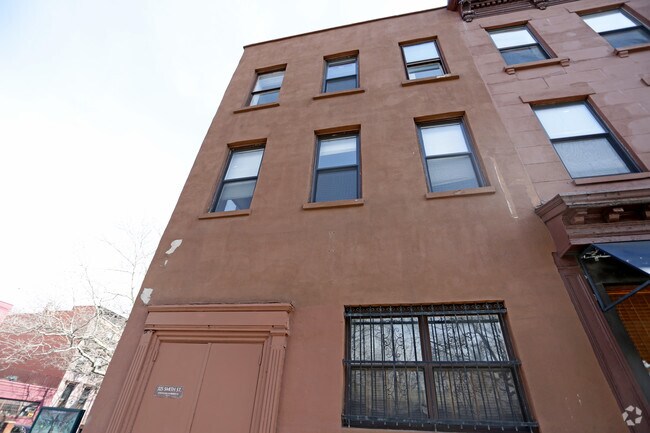 Foto del edificio - 325 Smith St