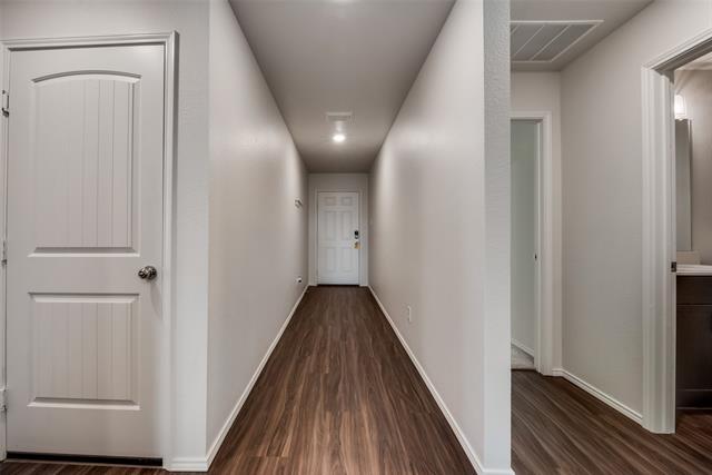 Foto del edificio - 429 Blue Crow Ln