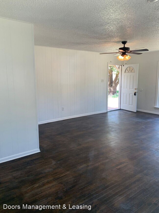 Foto del edificio - 3 br, 2 bath House - 2913 Canton Avenue