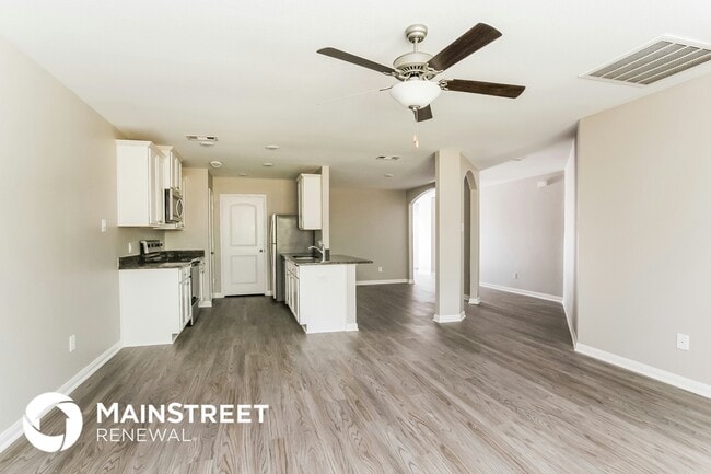 Building Photo - 23055 Bellini Dr