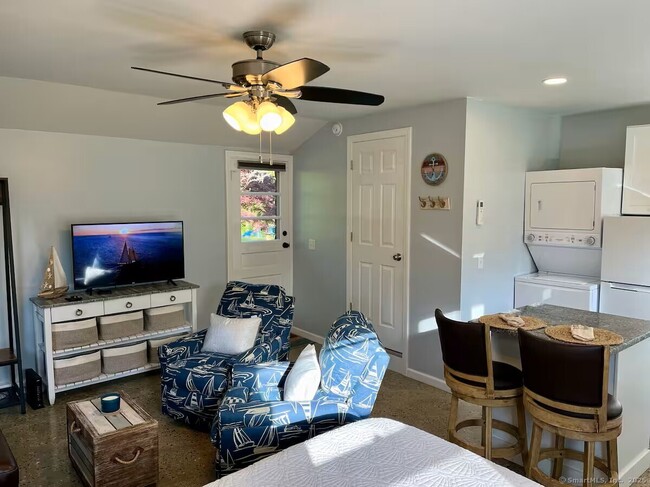 Foto del edificio - 424 Pequot Ave