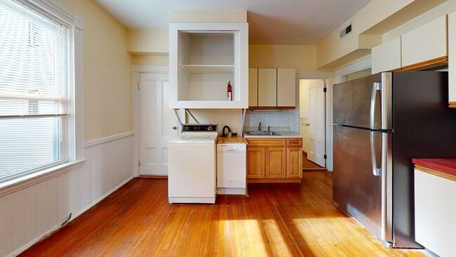 Foto del edificio - 192 Hillside St