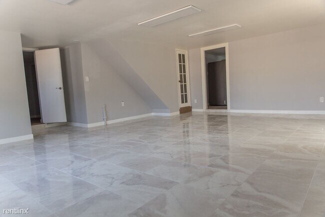 Building Photo - 2 br, 2 bath House - 84 D Street B
