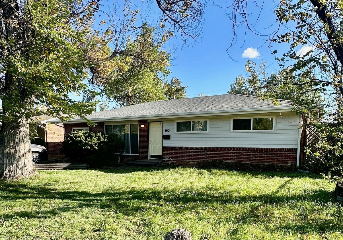 Primary Photo - 60 S Lashley Ln