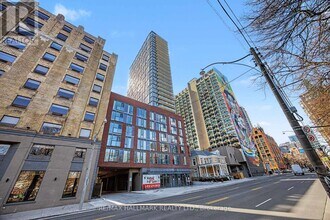 Building Photo - 308 Jarvis St