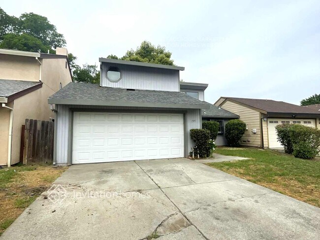 Building Photo - 135 Saginaw Cir