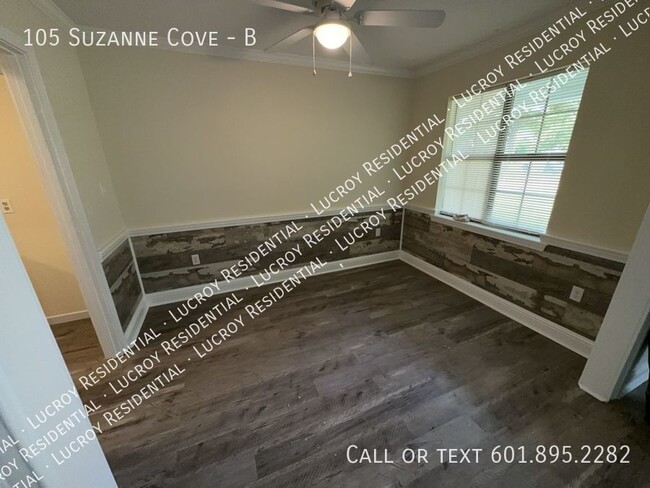 Foto del edificio - 105 Suzanne Cove