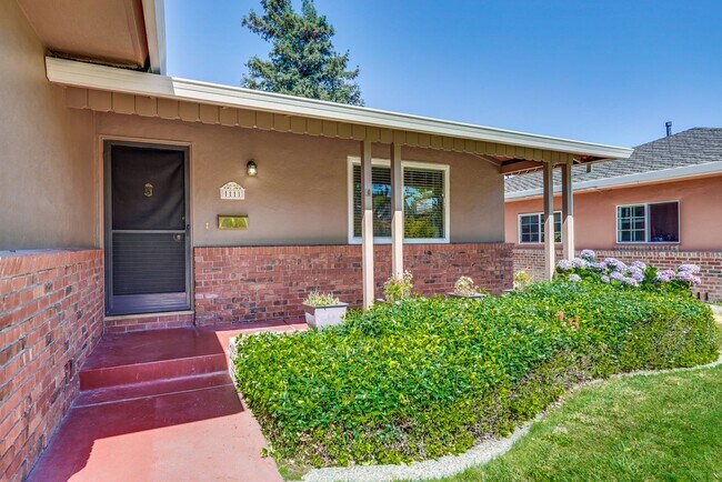 Foto del edificio - Midcentury Willow Glen Charmer ~ Close to ...