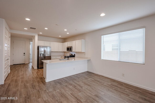Building Photo - 17341 W Smoketree Dr
