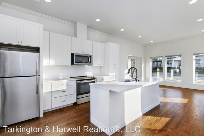 Foto del edificio - 4 br, 2 bath House - 1917 Holly Street