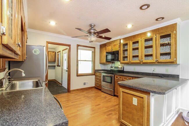 Foto del edificio - 107 Sedgewood Ln