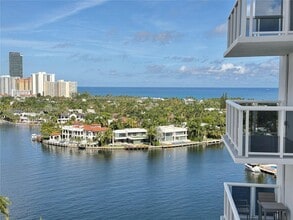 Building Photo - 20515 E Country Club Dr