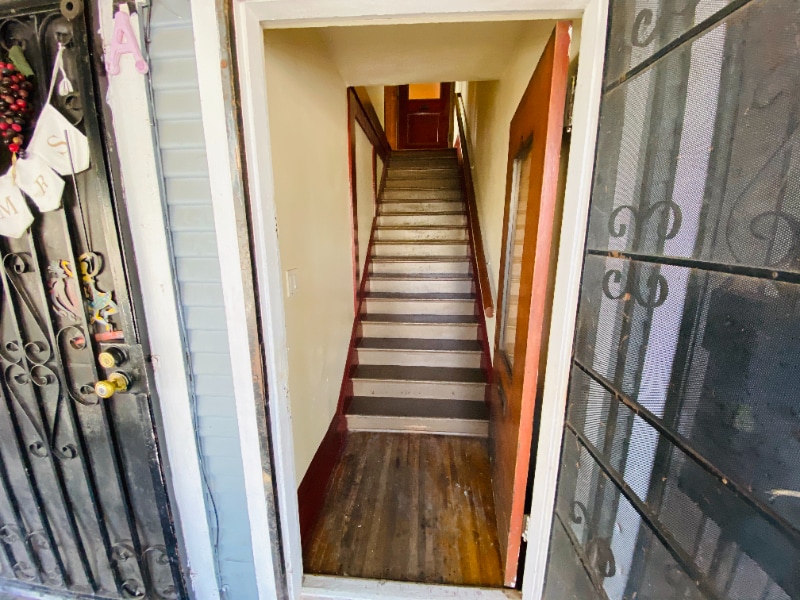Primary Photo - 1070 W Santa Ana Blvd