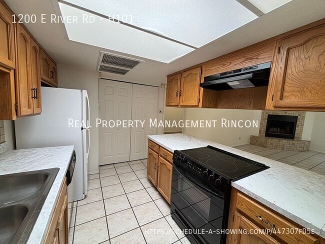 Building Photo - 1200 E River Rd