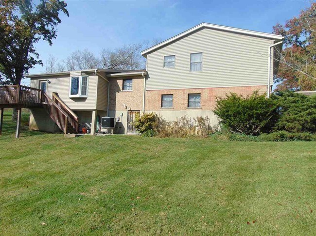 Building Photo - 715 Hogrefe Rd
