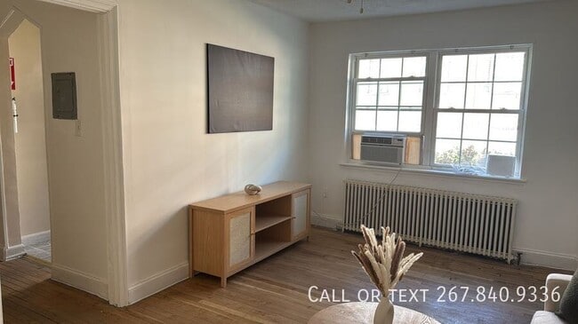 Photo - 10 Danbury St SE Apartment