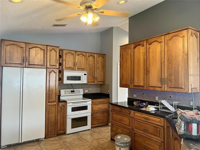 Building Photo - 3336 Bahia Ave