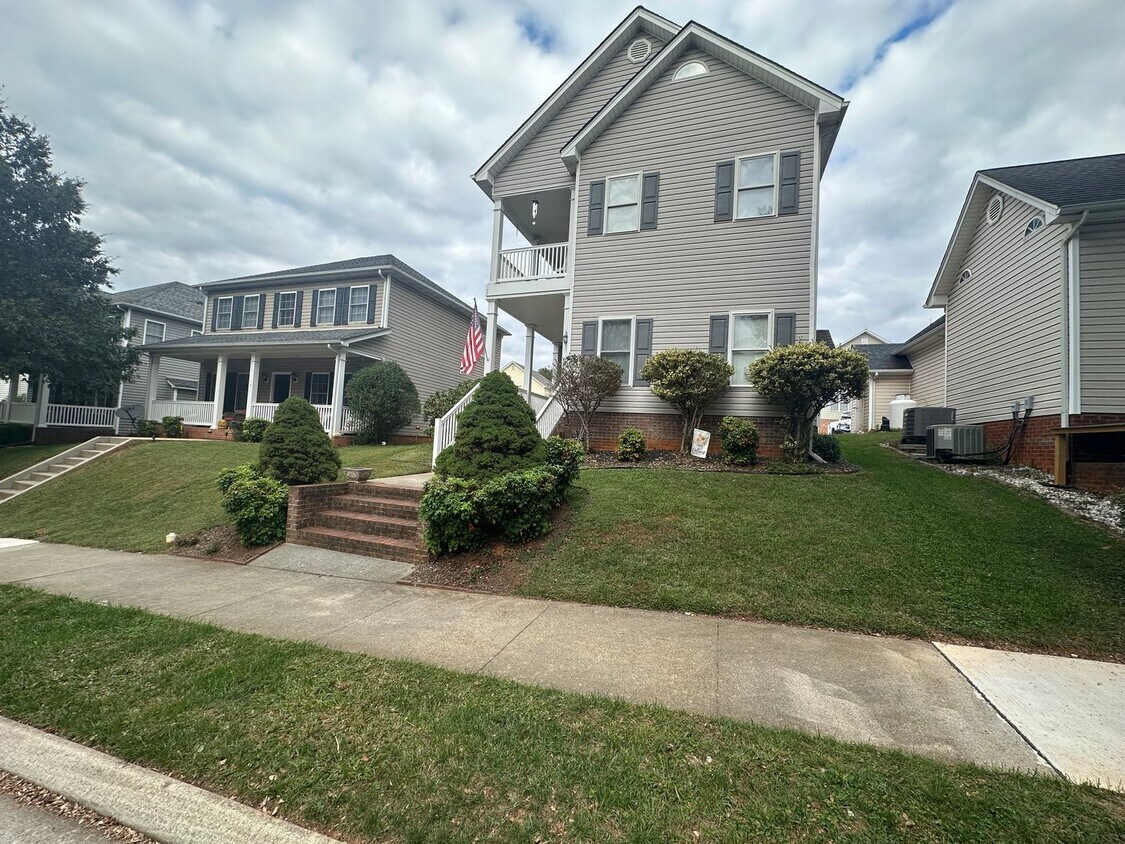 Foto del edificio - 3 Bedroom House in Wyndhurst