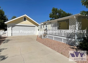 Building Photo - 71 E Rolling Hills Dr