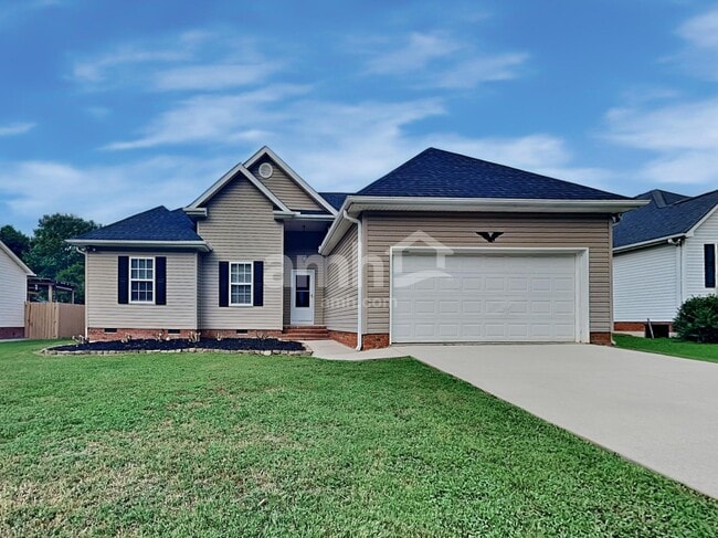 Building Photo - 604 Lake Lennox Dr