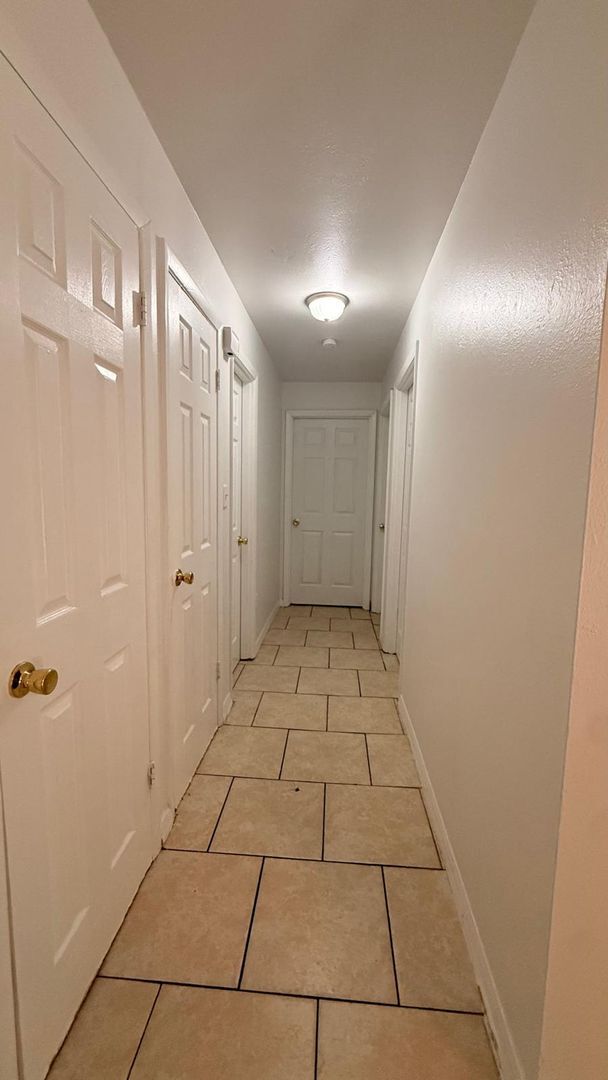 Foto del edificio - 1604 Woodlyn Dr
