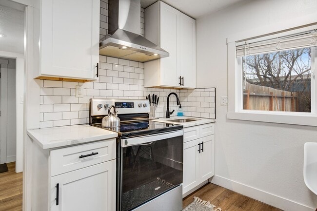 Foto del edificio - 1503 S Newport St