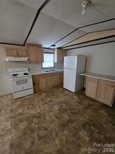 Building Photo - 3497 Deerbrook Rd