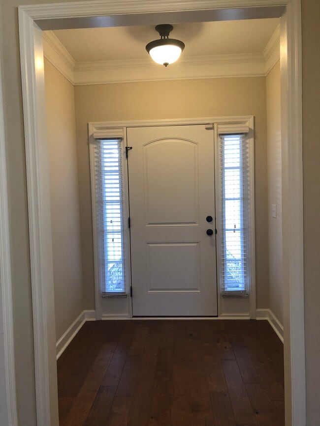 Building Photo - 3068 Ashley Lp
