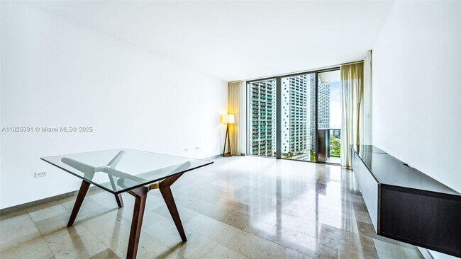 Foto del edificio - 68 SE 6th St