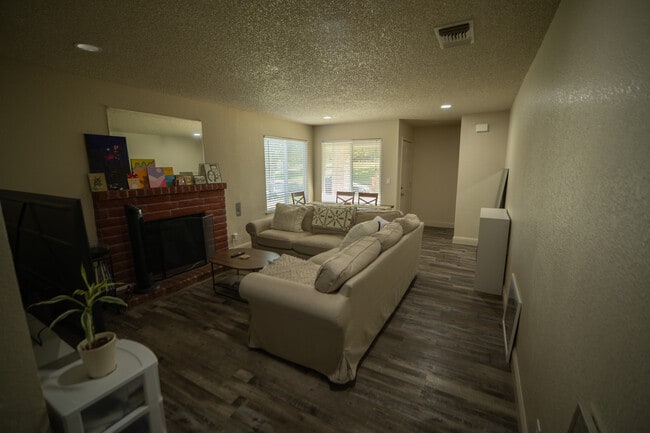 Foto del edificio - 7831 53rd Ave