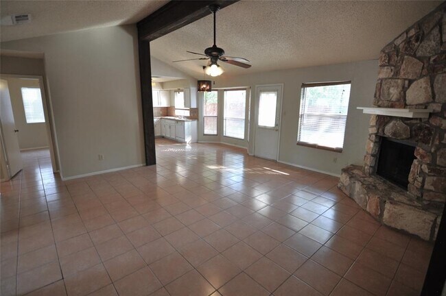 Building Photo - 7403 Saffron St