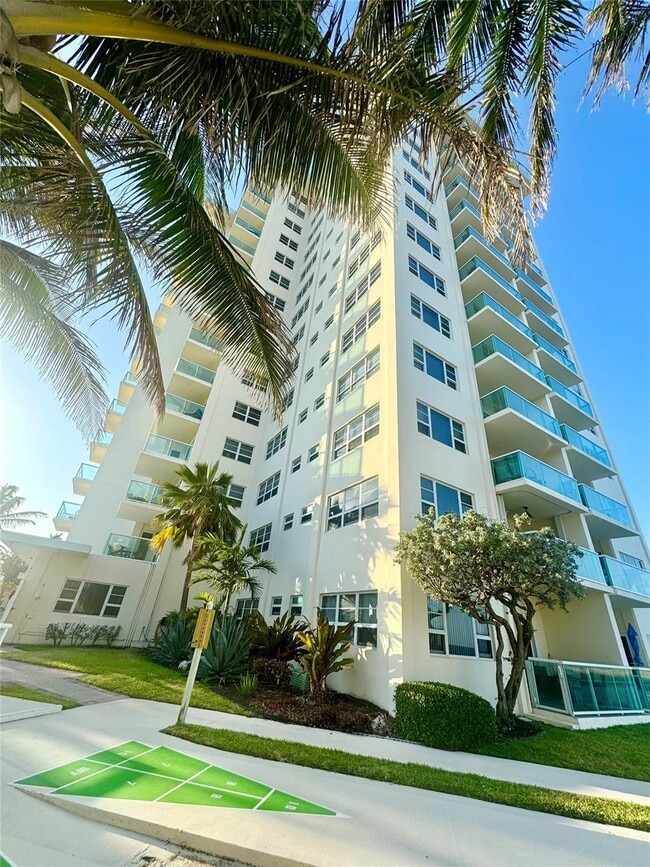 Foto del edificio - 6000 N Ocean Blvd