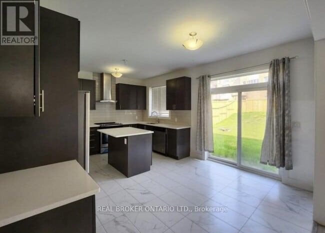 Photo du bâtiment - 9 Acacia Ct