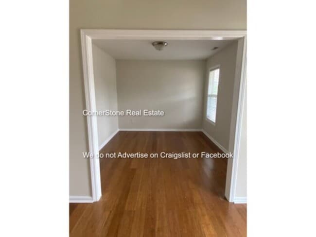 Building Photo - 50 Breezewood Dr